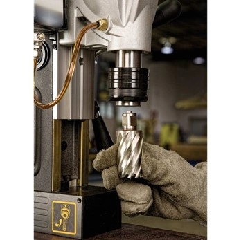 introducing annular cutter
